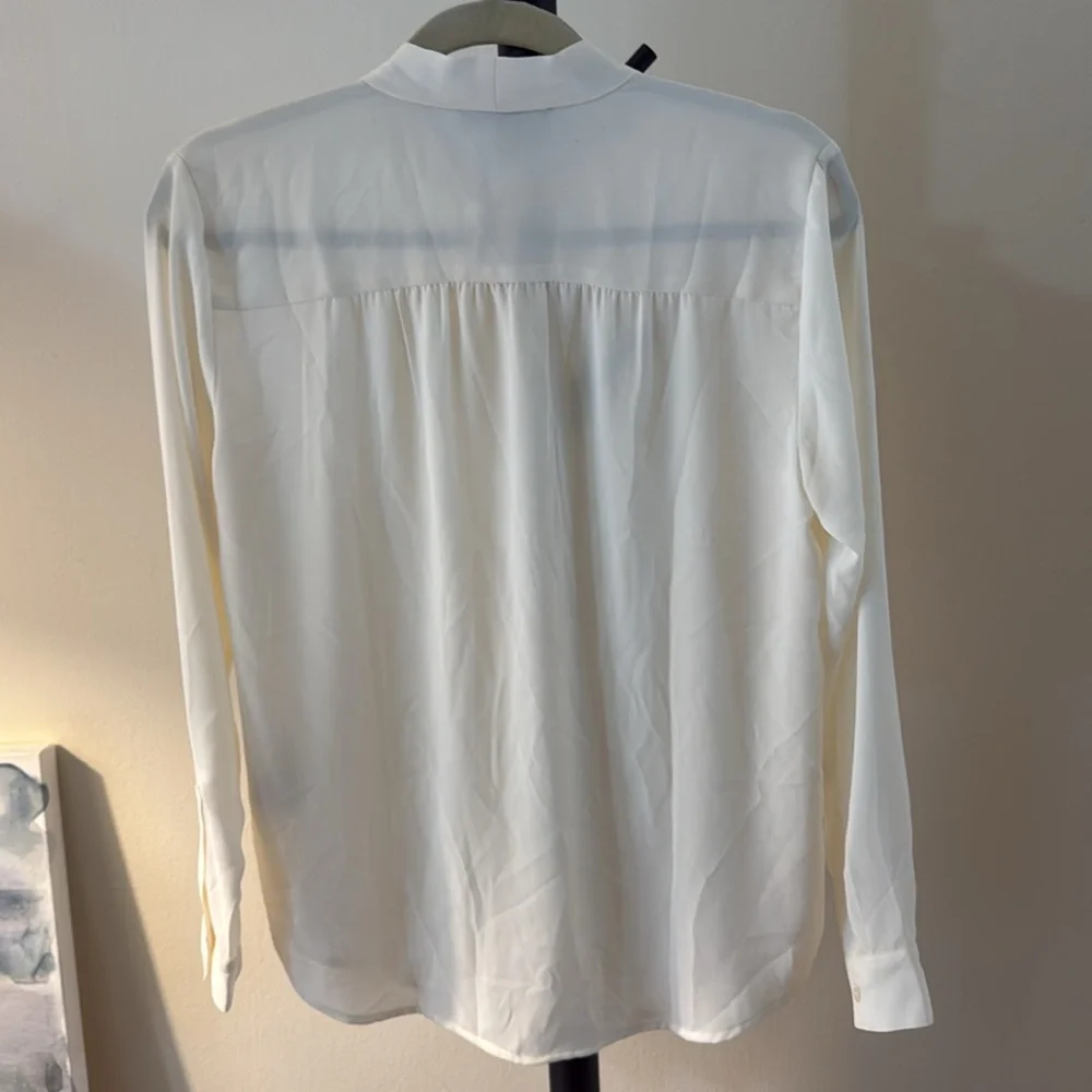 Banana Republic cream button down neck tie shirt petite small - Picture 4 of 4
